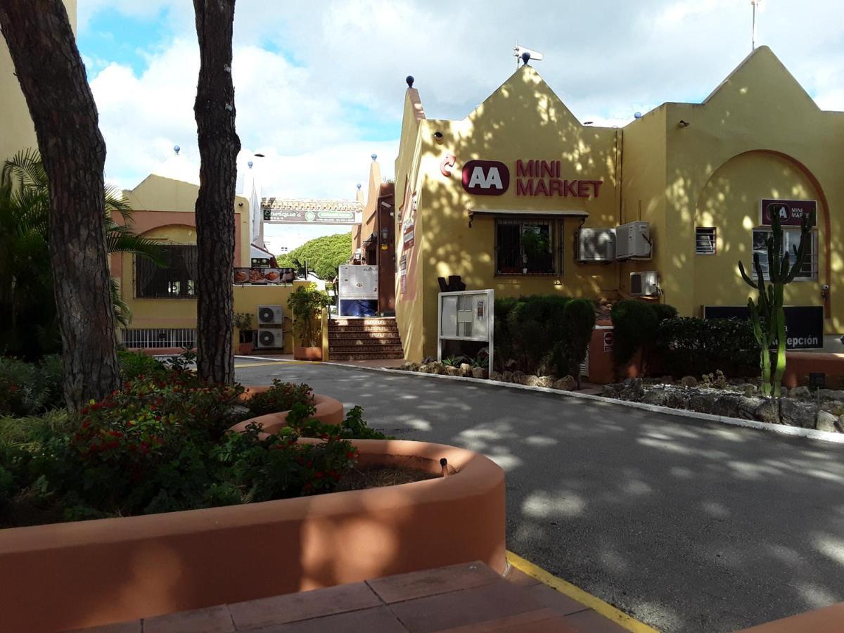 Dona Lola , Luminoso Apartamento Calahonda, Mijas Sitio de Calahonda Luaran gambar